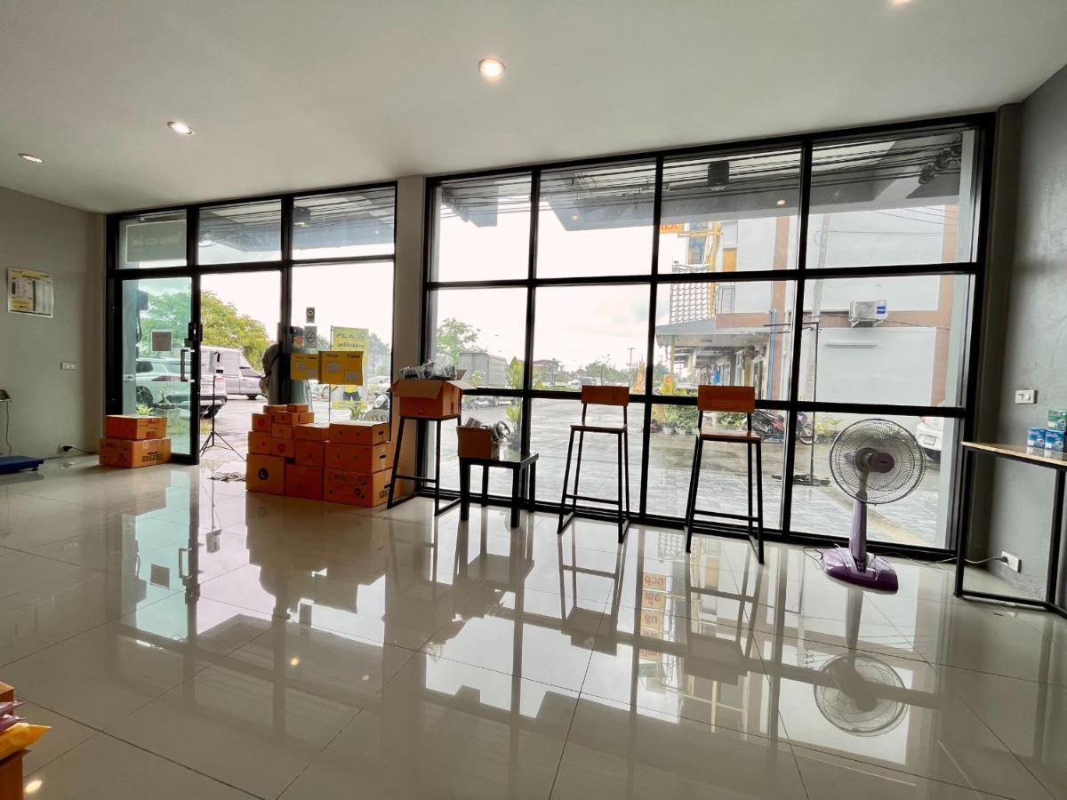 Life Hotel Rong Khun Ban Mai  Dış mekan fotoğraf