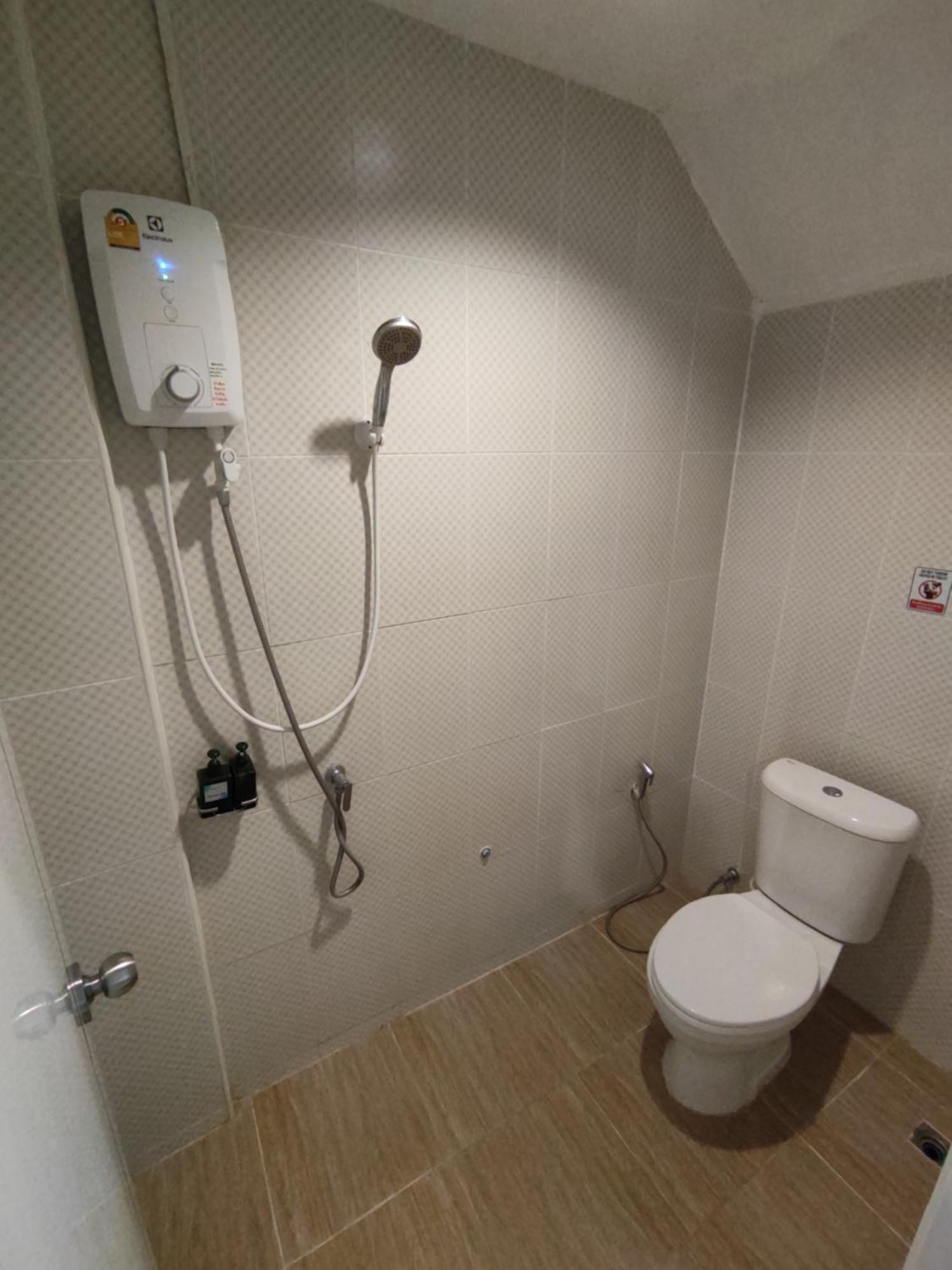 Life Hotel Rong Khun Ban Mai  Dış mekan fotoğraf
