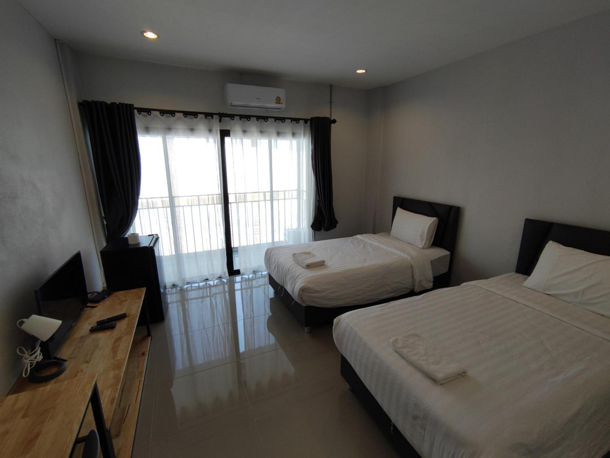 Life Hotel Rong Khun Ban Mai  Dış mekan fotoğraf