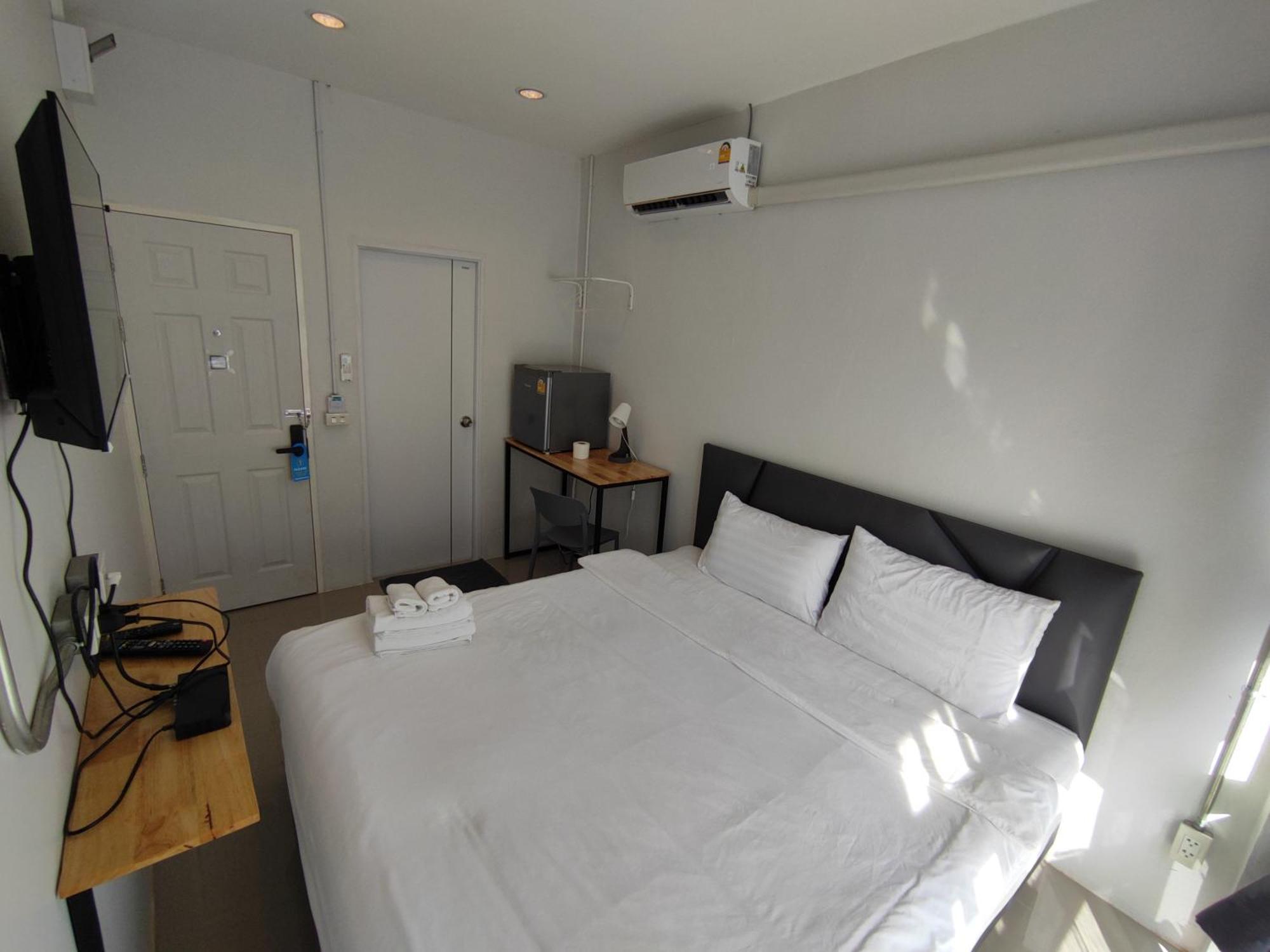 Life Hotel Rong Khun Ban Mai  Dış mekan fotoğraf
